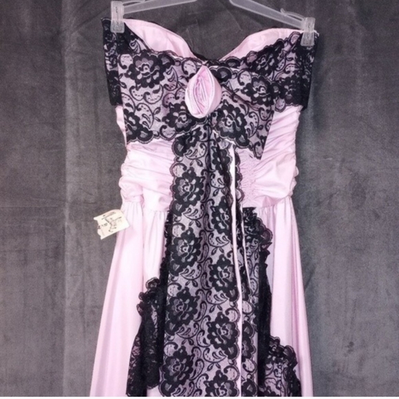 Vintage 80s Nadine Pink with Black Lace Strapless Prom Dress Size 9 NWT - Picture 10 of 16